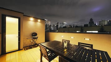 3F Balcony Suite, Non Smoking (No BBQ available) | Individually decorated, individually furnished, desk, free WiFi