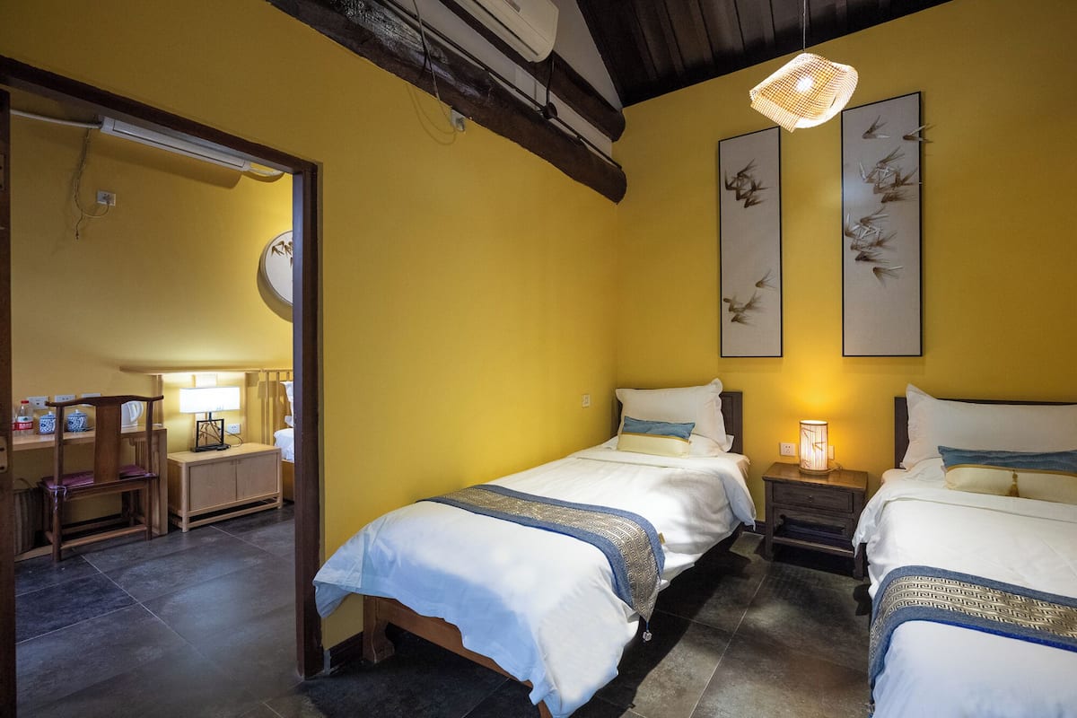 Comfort Quadruple Room | Laptop workspace, iron/ironing board, free WiFi