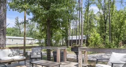 2 Mi to MSU | Tiny Home w/ Deck + Forest Views