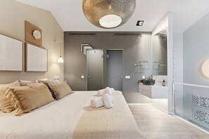 1 habitación, tabla de planchar con plancha, internet y ropa de cama 
