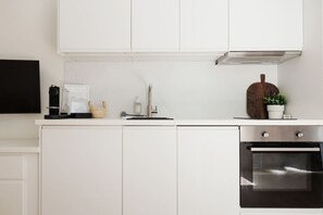 Réfrigérateur, four, plaque de cuisson, lave-vaisselle