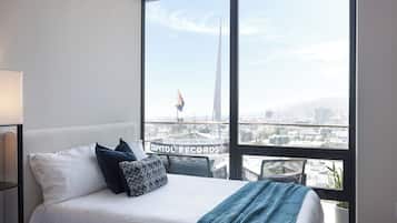 2 bedrooms, iron/ironing board, travel crib, free WiFi