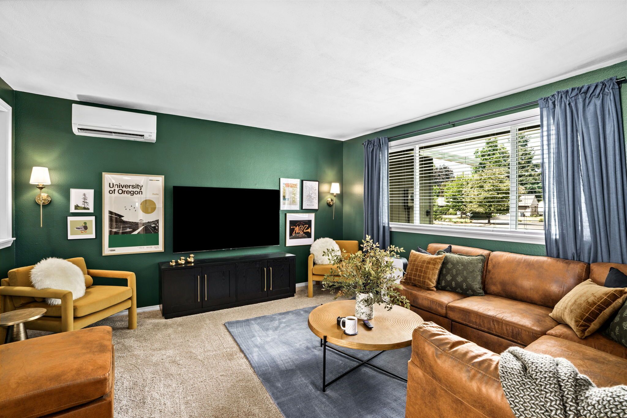 Smart-tv, bordfodbold, bøger