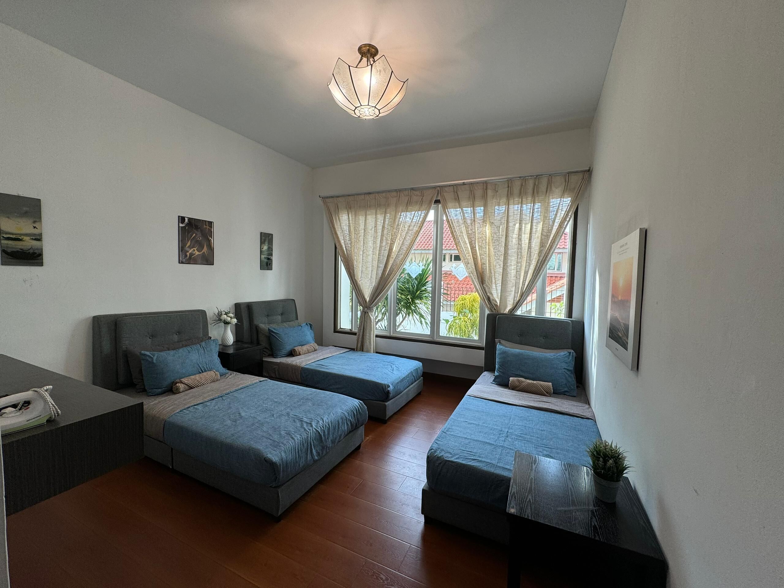 7 bedrooms, iron/ironing board, WiFi