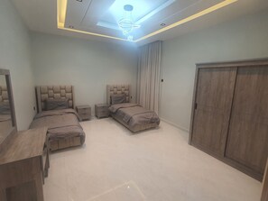 3 bedrooms, iron/ironing board, WiFi