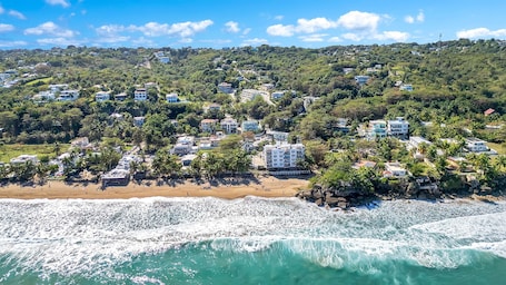 Beach nearby. Sandy Beach Studio • Private Terrace & Parking • Walk to Surf