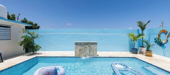 Stylish 3 Bed/2Bath with Pool & Solar Panels