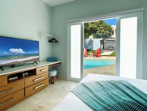 5 bedrooms, iron/ironing board, travel cot, bed sheets