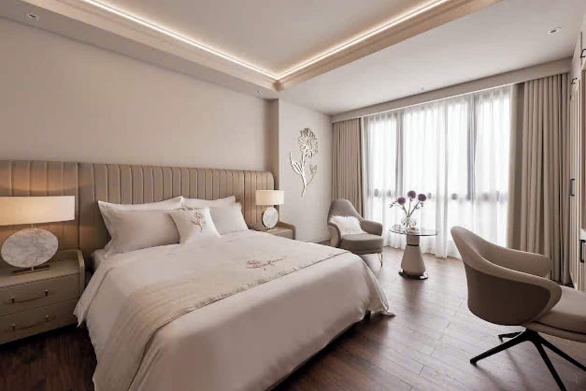 Apartamento superluxo, vista para a cidade | Roupas de cama antialérgicas, frigobar, individualmente mobiliados