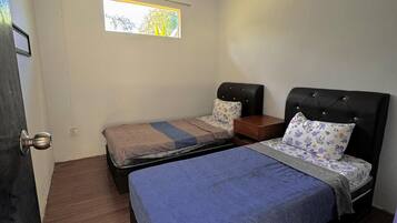 6 habitaciones, tabla de planchar con plancha y wifi