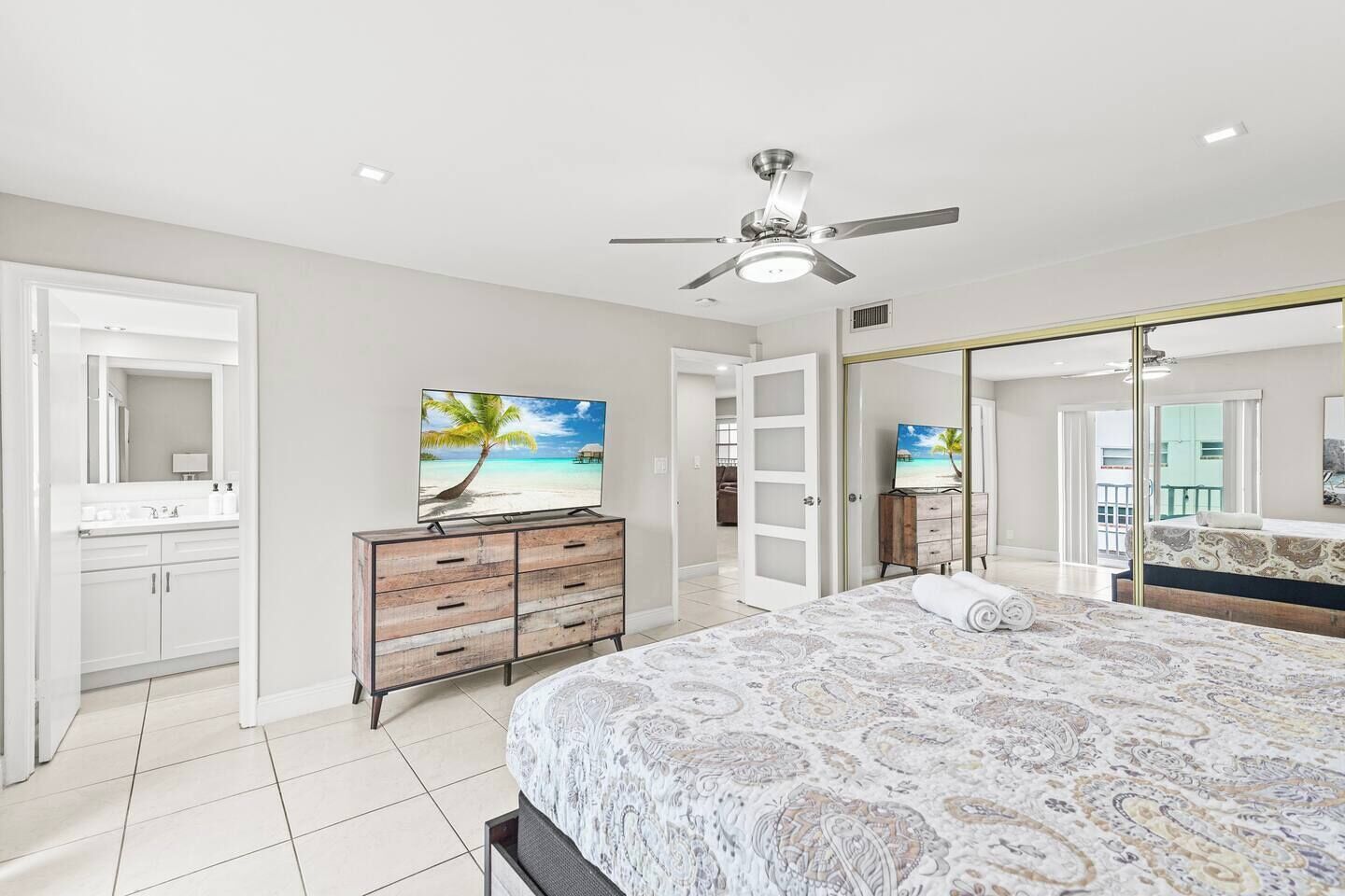 Apartment, 2 Bedrooms, Balcony | Iron/ironing board, free WiFi