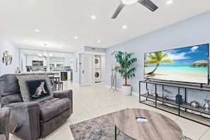 Apartment, 2 Bedrooms, Balcony | Living area