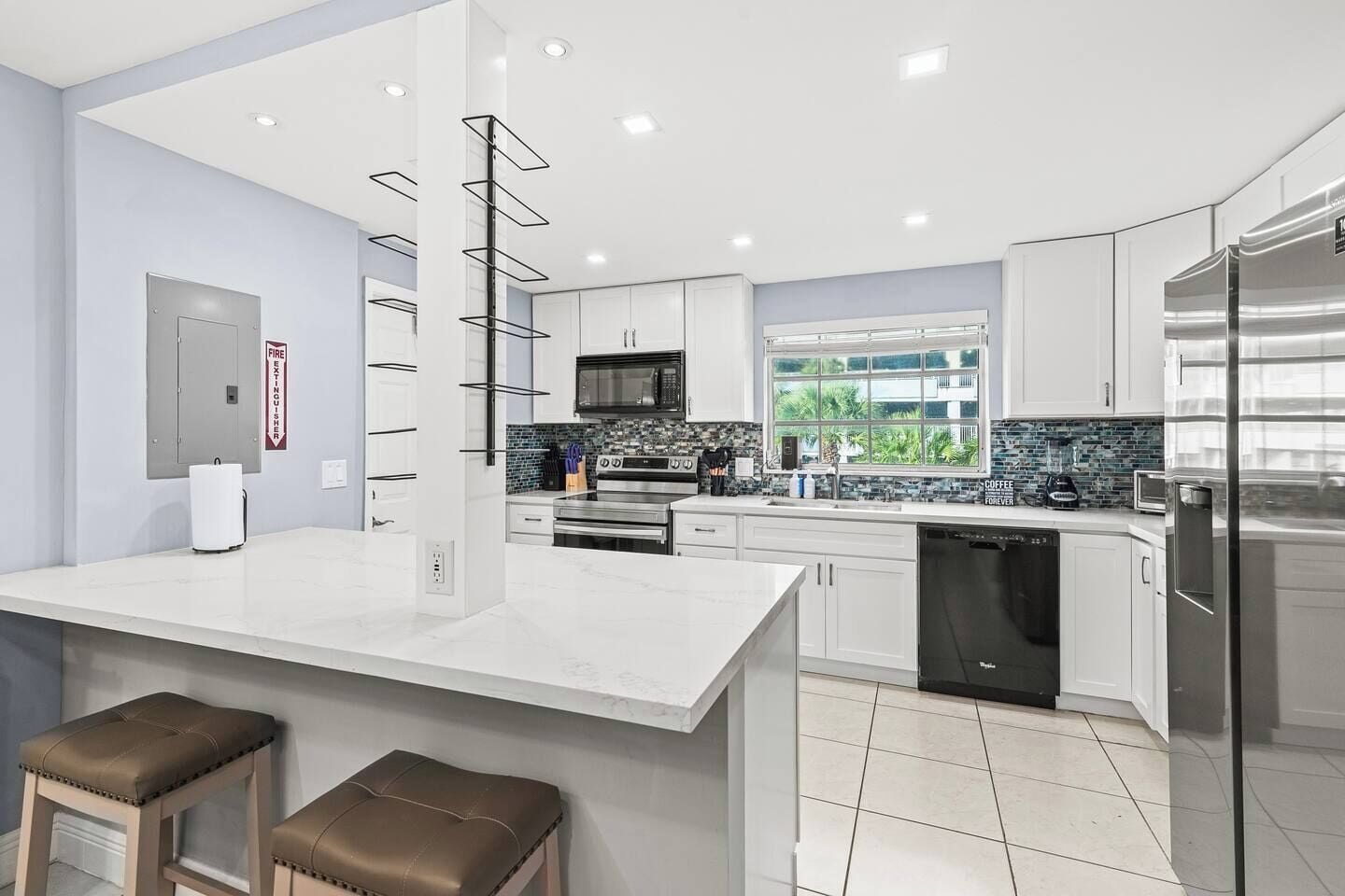 アパートメント 2 ベッドルーム バルコニー | 専用キッチン | コーヒー / ティーメーカー