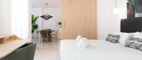 2 chambres, fer et planche à repasser, lit parapluie, Wi-Fi