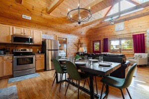 Fridge, microwave, oven, stovetop - Sleeps 14 | 3 Kings, Game Room, Hot Tub + 2 Mi to Rocky Top Sports World (Gatlinburg)