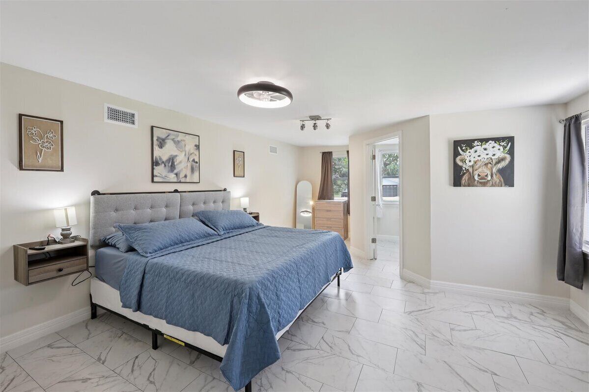5 chambres, fer et planche à repasser, lit parapluie, Wi-Fi gratuit