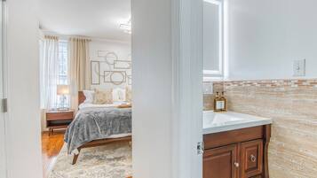 1 chambre, coffres-forts dans les chambres, bureau