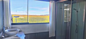 Bruser, håndklæder, Toiletpapir