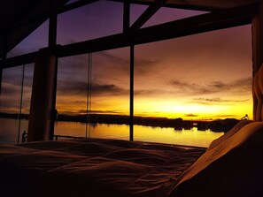 1 bedroom, bed sheets - S1 Panoramic Suite, lake view, Suma Jakana (puno)
