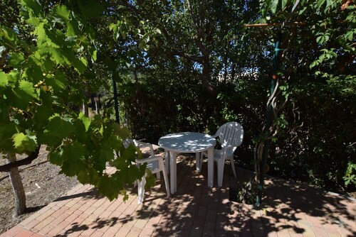 Detached villa with recently renovated garden