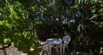 Detached villa with recently renovated garden