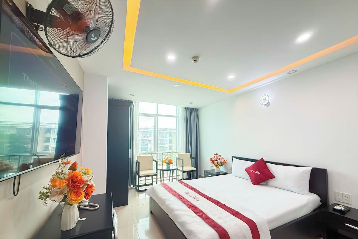 Superior Double Room, City View