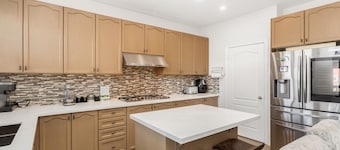 EXCELLENT LUXURY LIVING