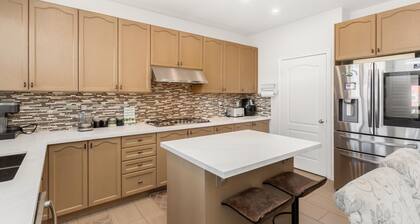 EXCELLENT LUXURY LIVING