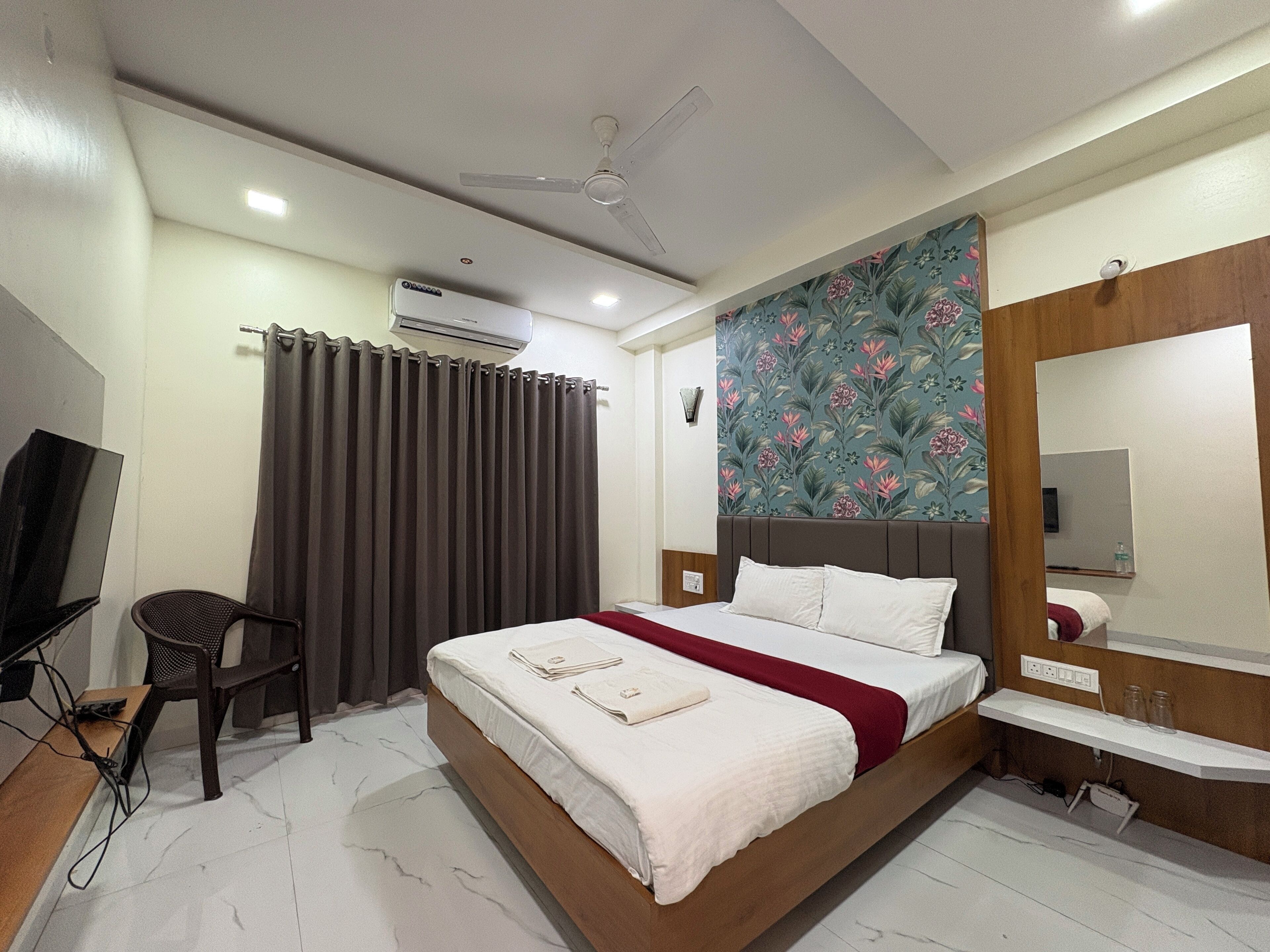 Deluxe Room | Free WiFi, bed sheets