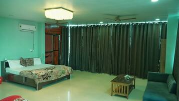 Meja, ruang kerja komputer riba