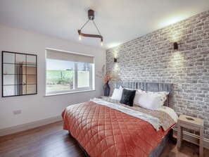 4 bedrooms, free WiFi, wheelchair access