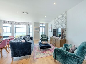 TV - 3 bedroom accommodation in Woolacombe (Woolacombe)