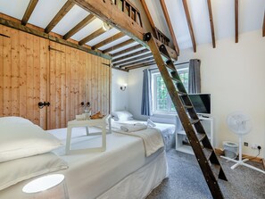 5 bedrooms, free WiFi