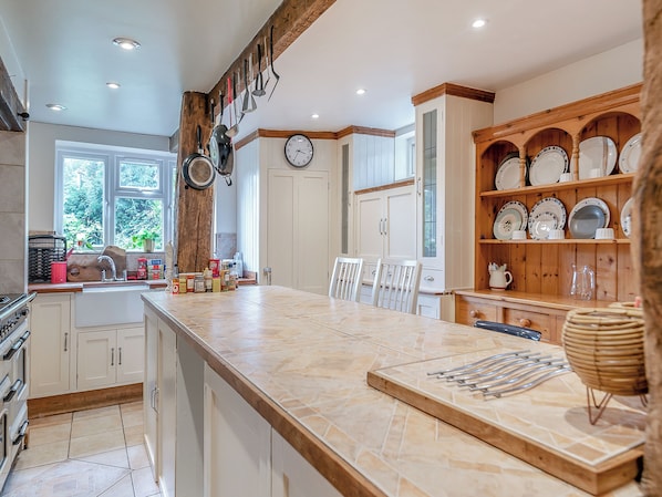 Dishwasher, highchair