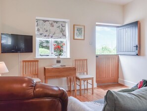 Living area - Pheasant Pens 1 - UK50187 (Llandenny, near Usk)