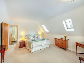 2 室のベッドルーム、WiFi (無料)