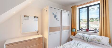 4 bedrooms, free WiFi