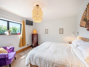 4 bedrooms, free WiFi