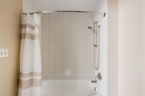 Haartrockner, Handtücher