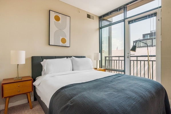 2 chambres, fer et planche à repasser, Wi-Fi, draps fournis