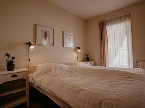 2 bedrooms, internet