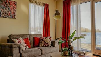 Een televisie en een dvd-speler