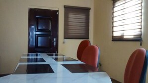Apartment | Dining - Loft Los Pinos (Monterrey)