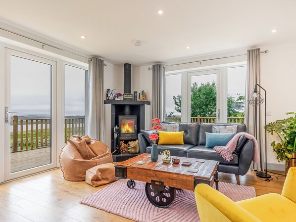 Unclassified image, 1 of 36, button