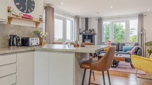 Interior - 2 bedroom accommodation in Achmore (Achmore)