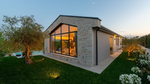 Exterior - Villa Flores by Villas Guide (Frata)