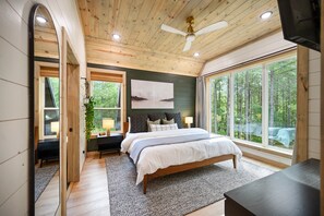 3 chambres, fer et planche à repasser, lit parapluie, Wi-Fi