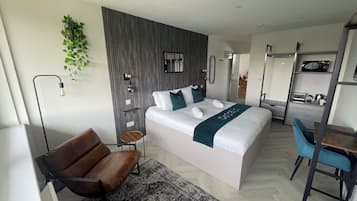 Standard Room, 1 Double Bed (Double Studio) | 1 bedroom, in-room safe, desk, iron/ironing board