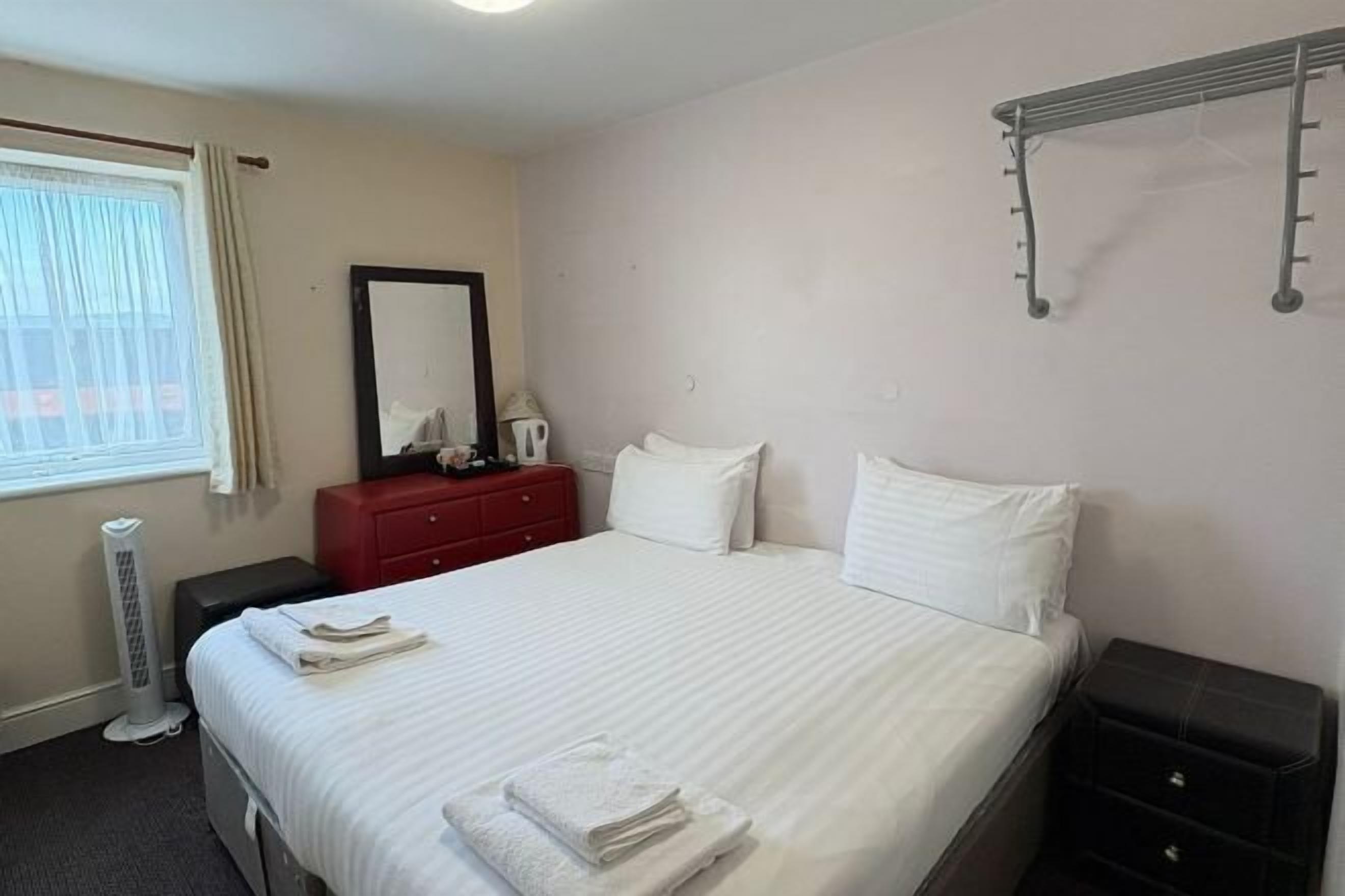 1 chambre, coffres-forts dans les chambres, bureau