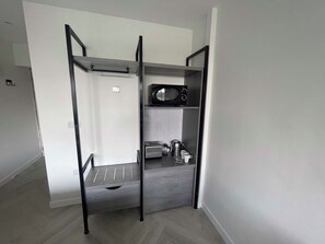 Chambre Standard, 1 lit double (Double Studio) | 1 chambre, coffres-forts dans les chambres, bureau